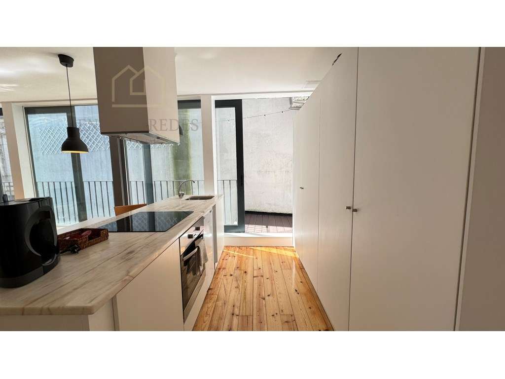 Apartamento T2 duplex com licença AL para comprar no centro histori... - Grande imagem: 5/40