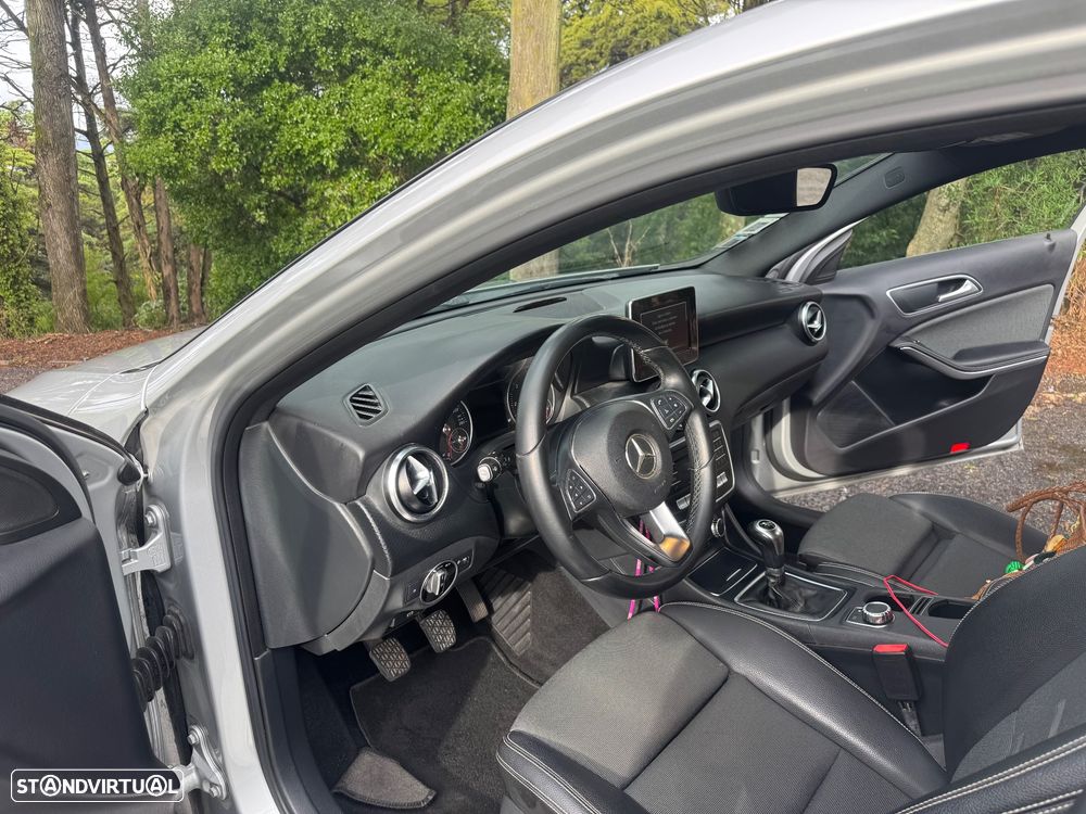 Mercedes-Benz A 180 - 6