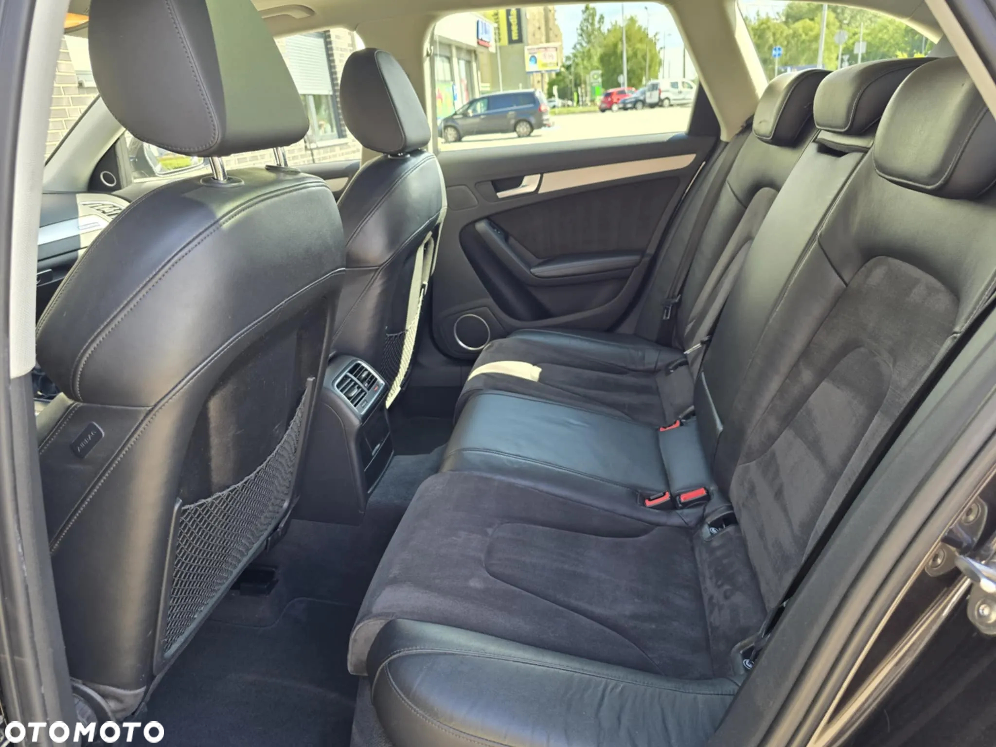 Audi A4 Allroad 2.0 TDI Quattro - 32