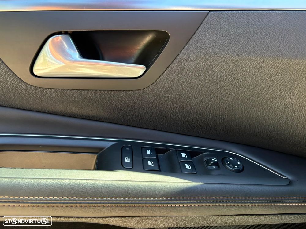 Peugeot 3008 BlueHDi 180 Stop & Start EAT8 Allure - 25