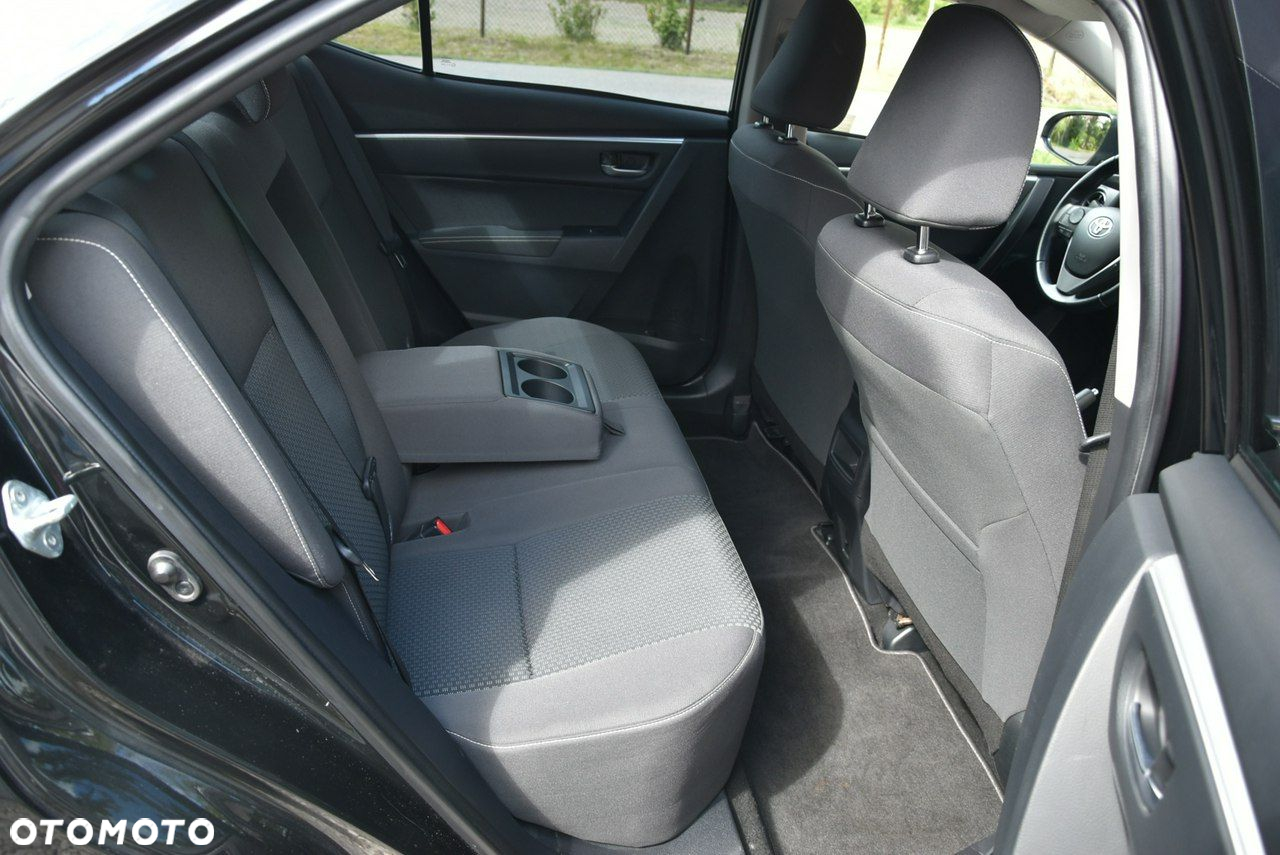 Toyota Corolla 1.6 Comfort - 11