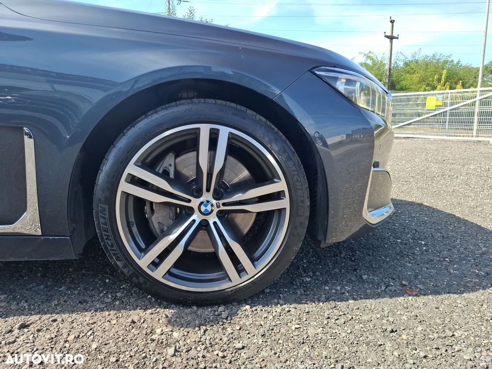 BMW Seria 7 740d xDrive - 16
