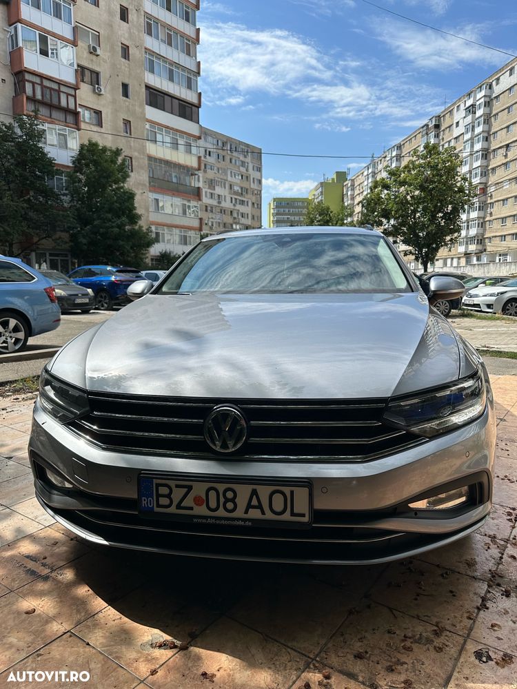 Volkswagen Passat 2.0 TDI SCR DSG Highline - 2