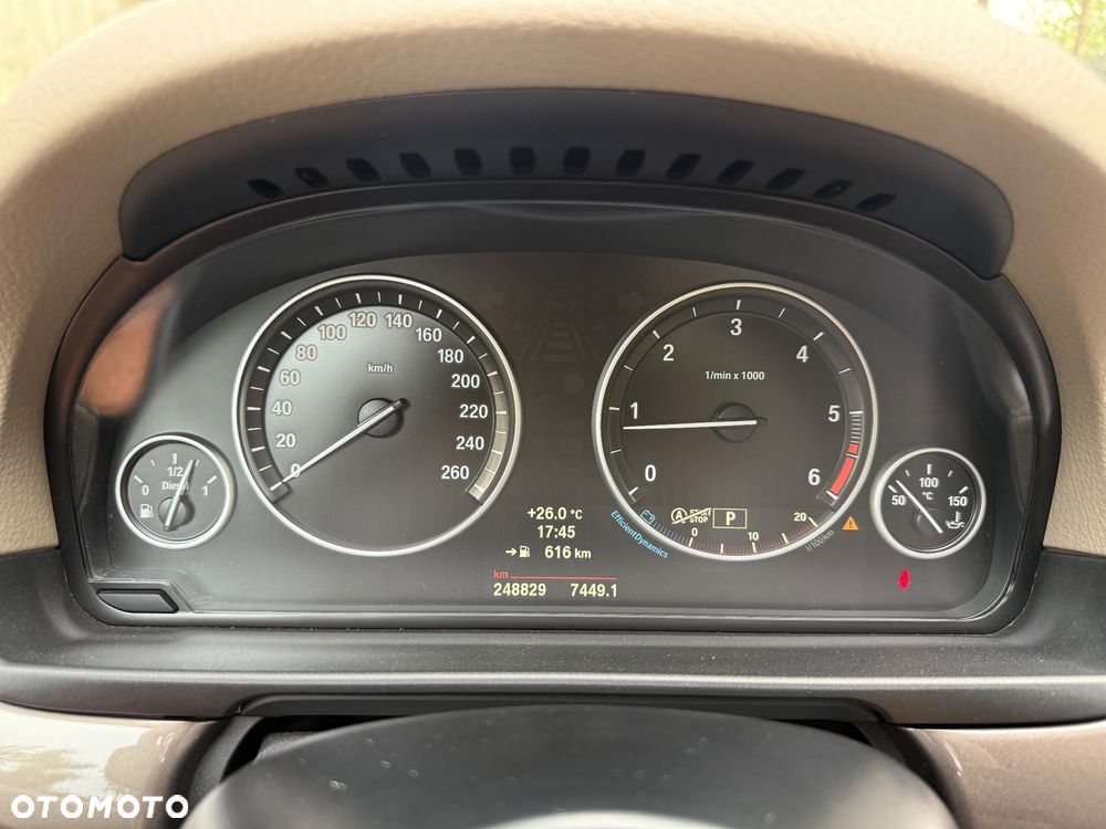 BMW Seria 5 525d xDrive Modern Line - 14