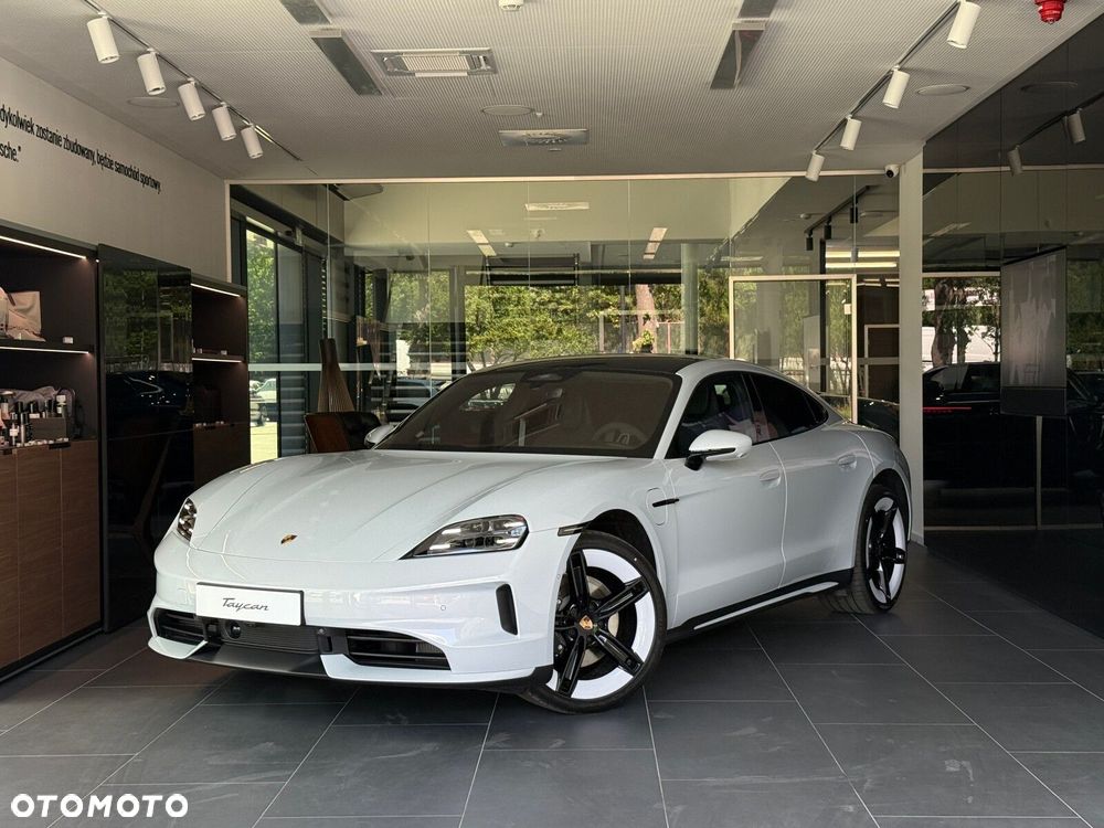Porsche Taycan - 4
