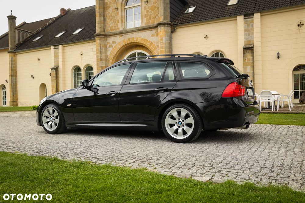 BMW Seria 3 318i Edition Sport - 14