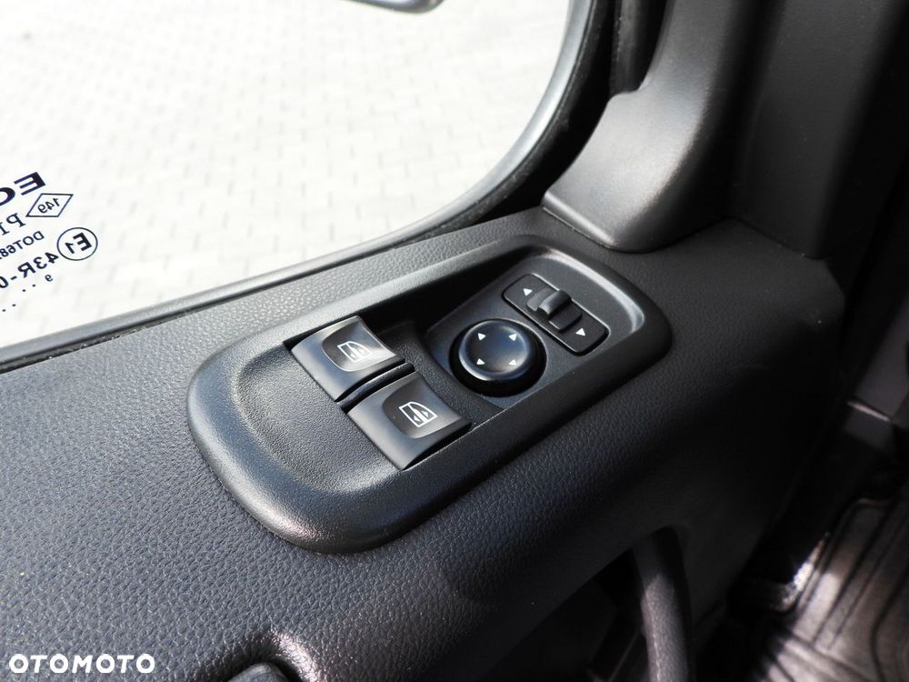 Renault MASTER SKRZYNIA PODWÓJNA KABINA DOKA 7 MIEJSC LEDY KLIMATYZACJA  135KM - 24
