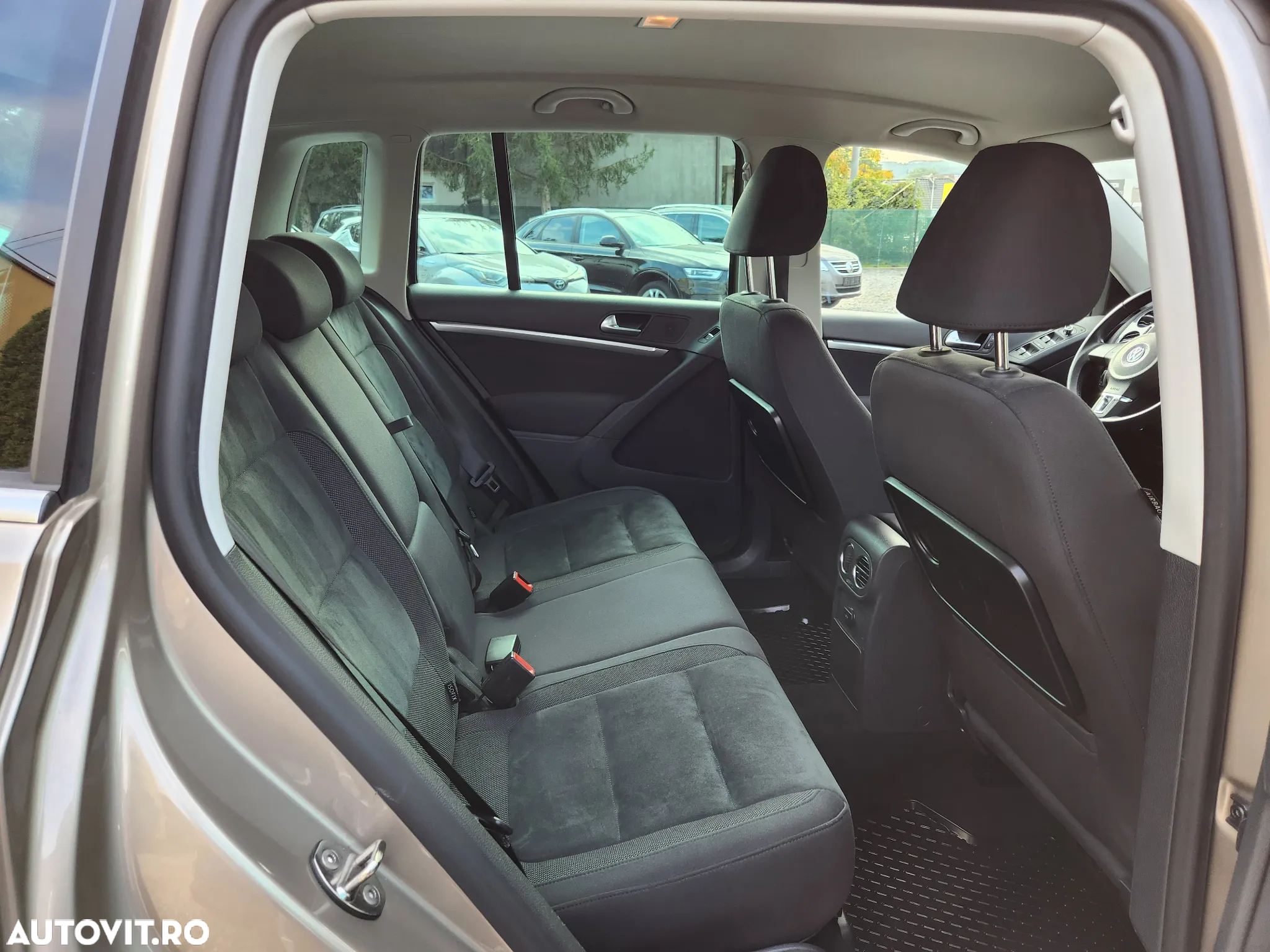 Volkswagen Tiguan 2.0 TDI DPF 4Motion BlueMotion Technology DSG Sport & Style - 26