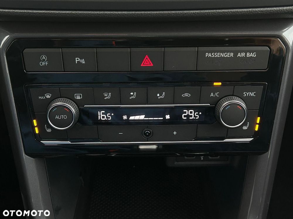Volkswagen T-Cross 1.0 TSI Style DSG - 26