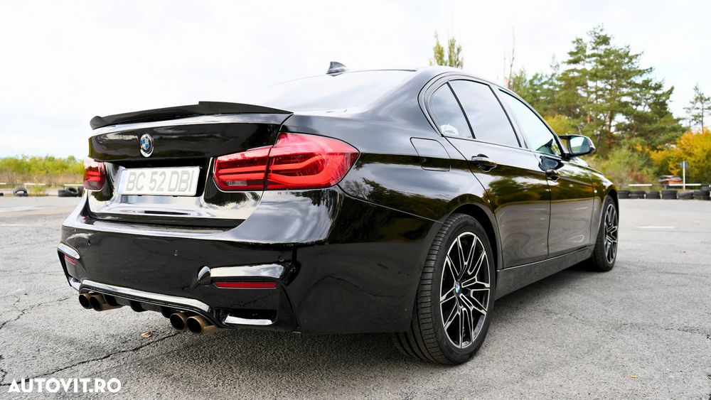 BMW Seria 3 330i xDrive AT Luxury Line - 5
