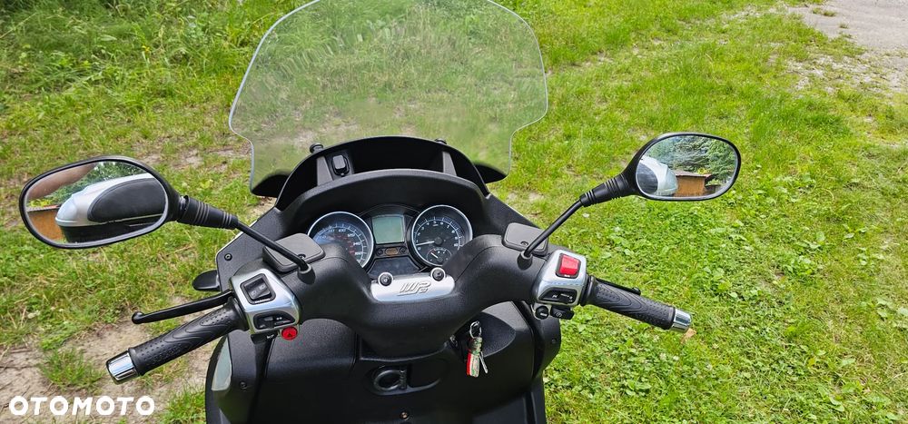 Piaggio MP-3 - 26