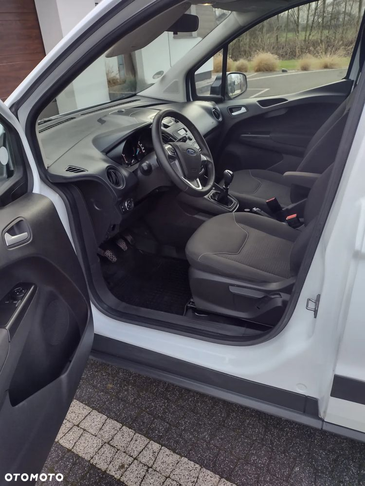 Ford Transit Courier - 5