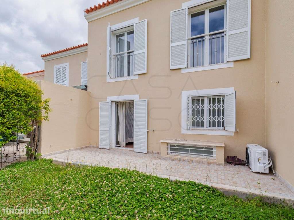 Moradia de 4 assoalhadas com garagem de 67m2 em Condomínio Privato - Grande imagem: 2/28
