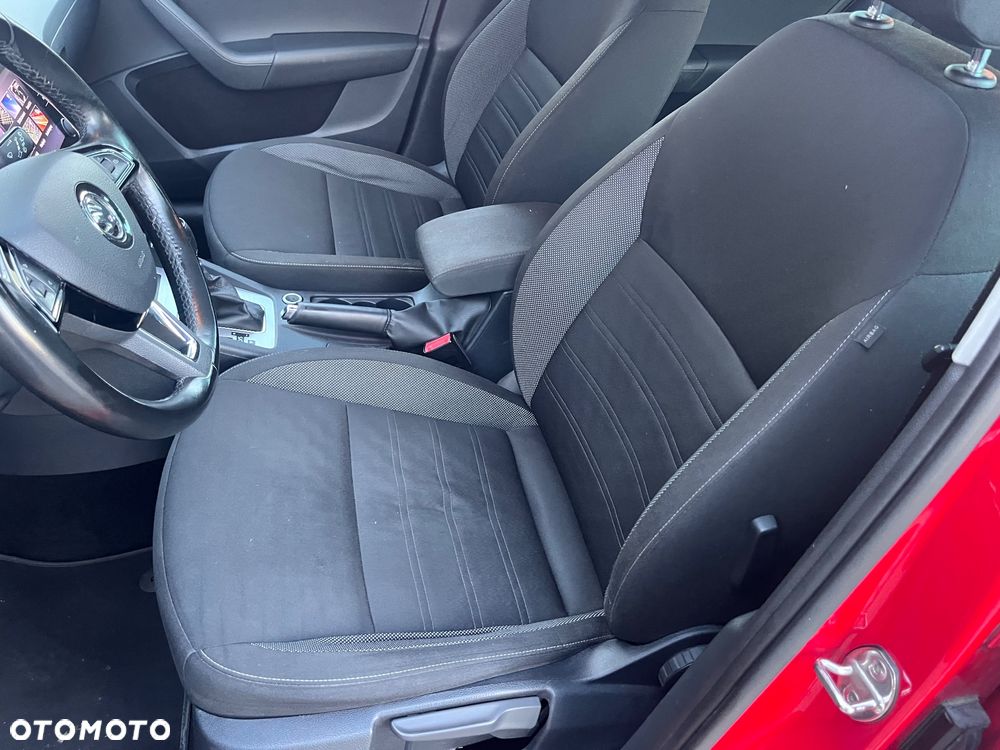 Skoda Octavia 1.6 TDI DSG Ambition - 14