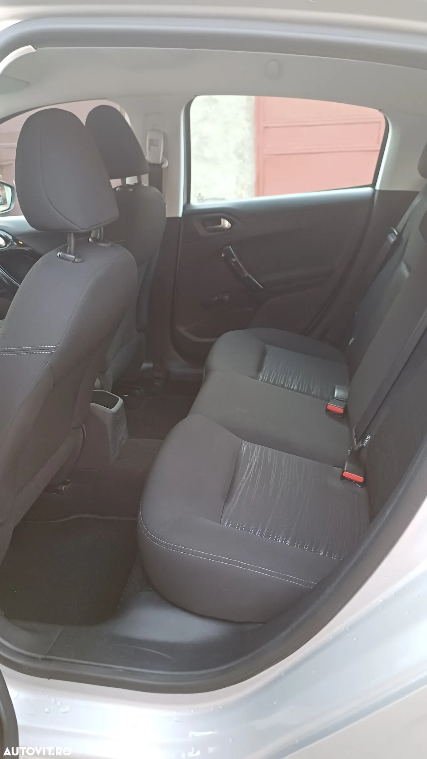 Peugeot 208 - 9