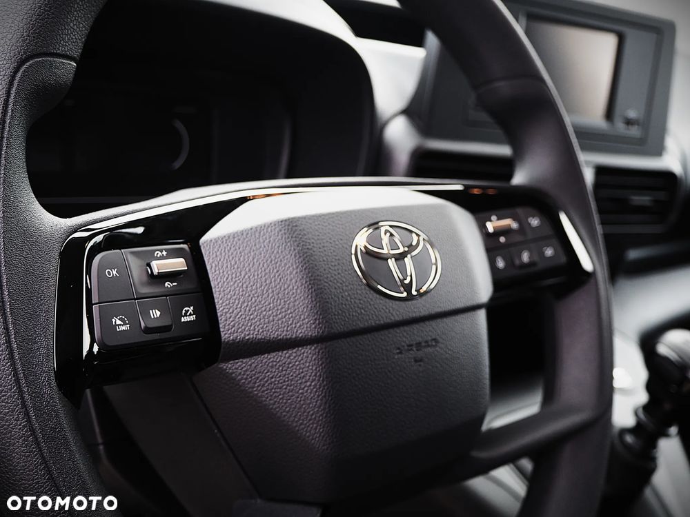 Toyota Proace City - 18