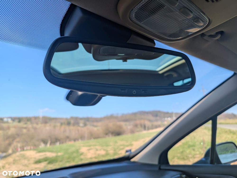 Peugeot 407 2.2 HDi Premium - 18