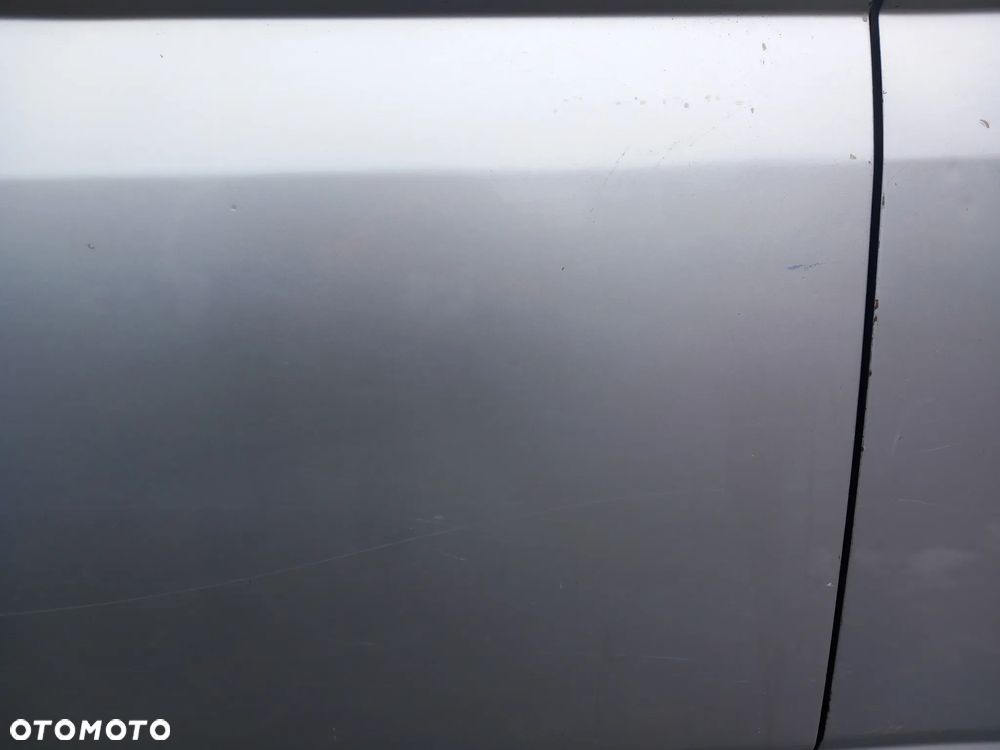 VW T5 DRZWI PRAWE BOCZNE PRZESÓWNE KOLOR: LA7W - 7