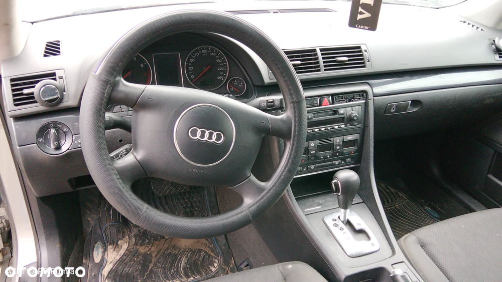 AUDI A4 B6 2.0 BENZYNA - 8