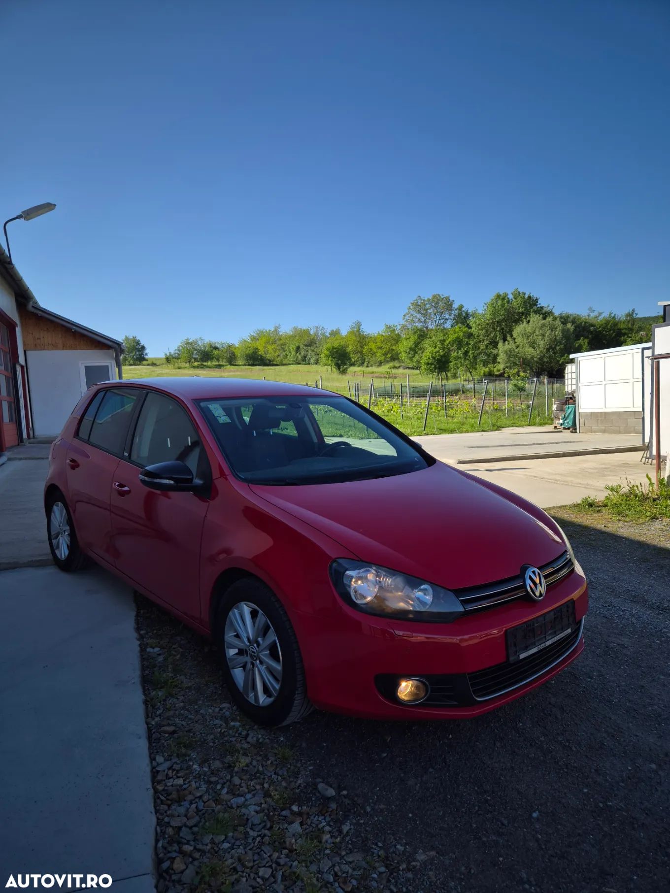 Volkswagen Golf - 1