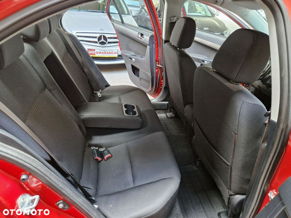 Mitsubishi Lancer - 18