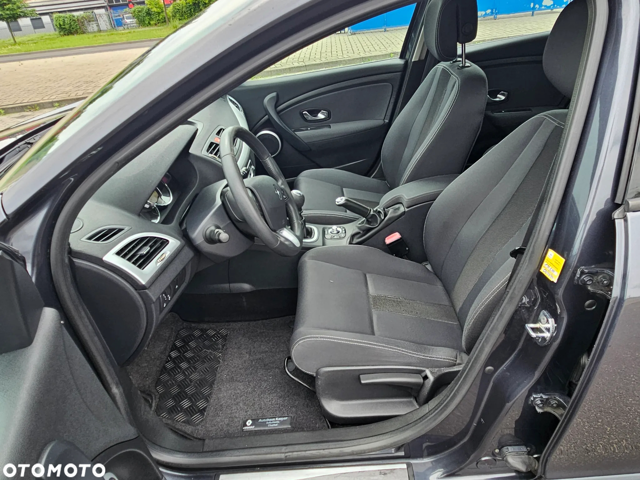 Renault Megane 1.6 16V 110 TomTom Edition - 3