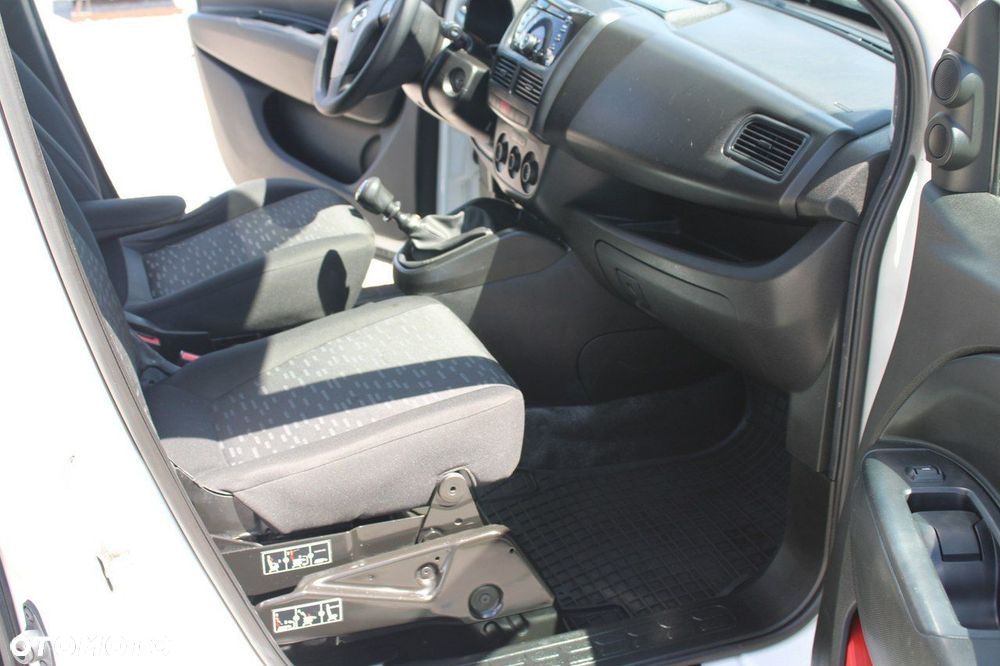 Opel Combo - 26