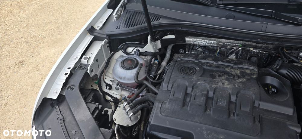 Volkswagen Tiguan 2.0 TDI SCR 4MotION DSG R-Line - 15