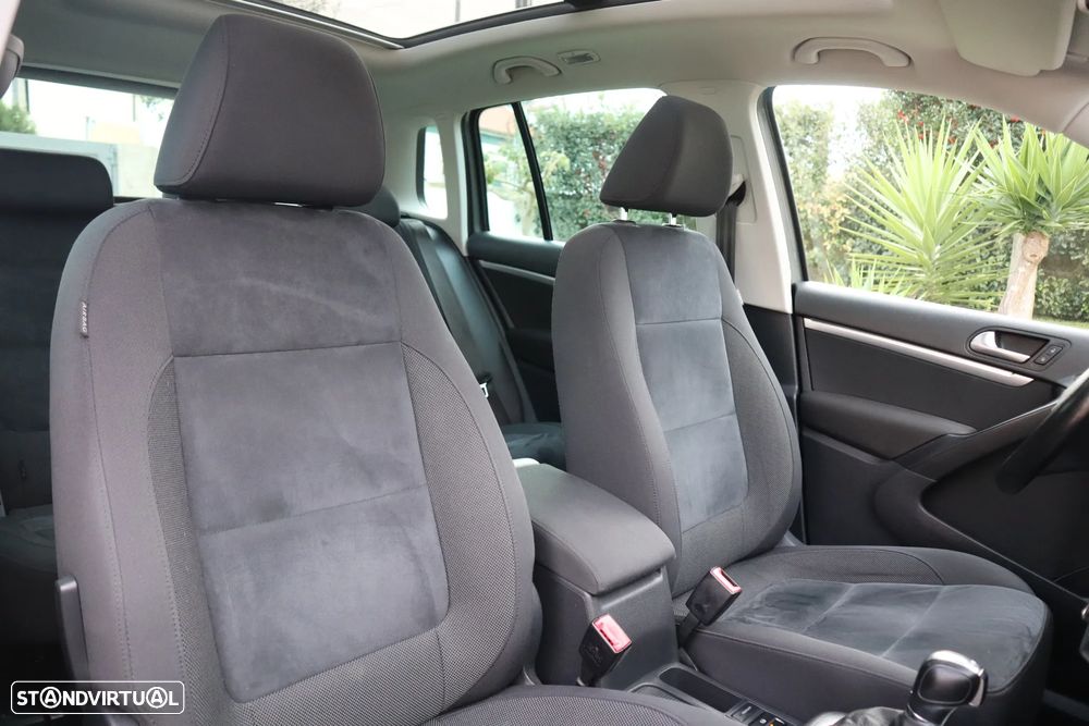 VW Tiguan 2.0 TDi Track 4Motion DSG - 22