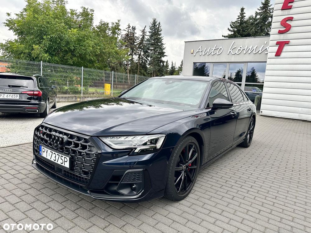 Audi S8
