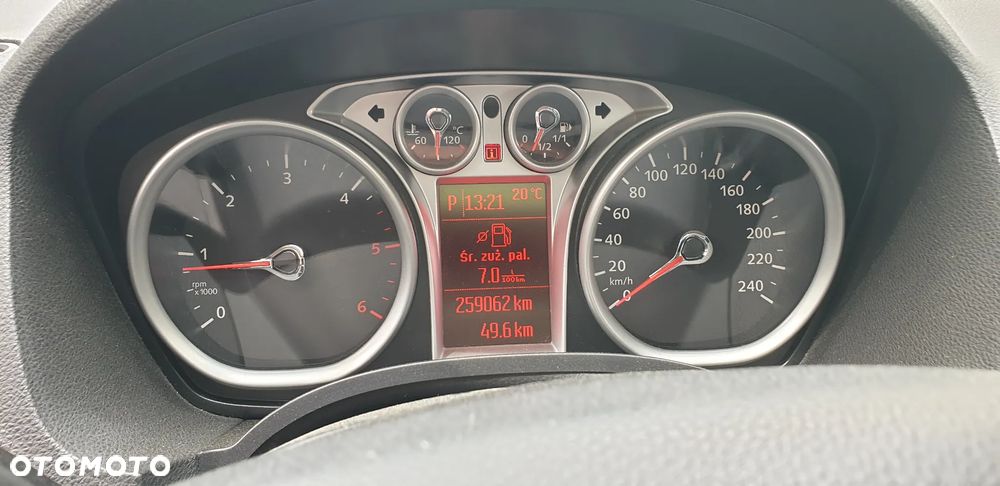 Ford Kuga 2.0 TDCi 4x4 Individual - 14