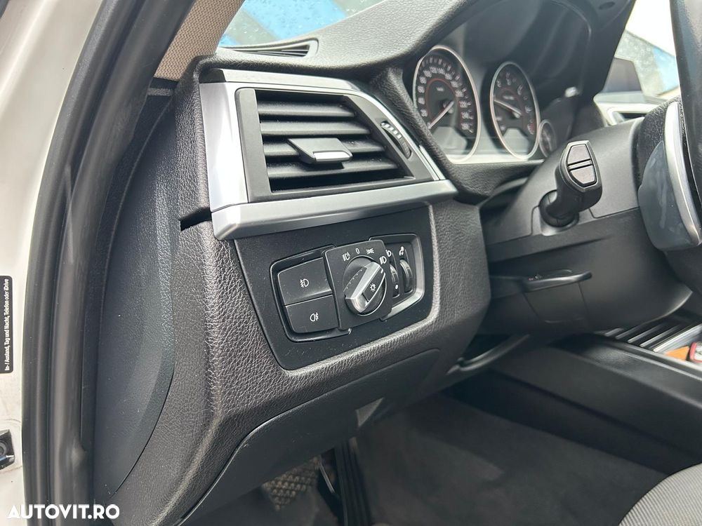 BMW Seria 3 320d Aut. - 15