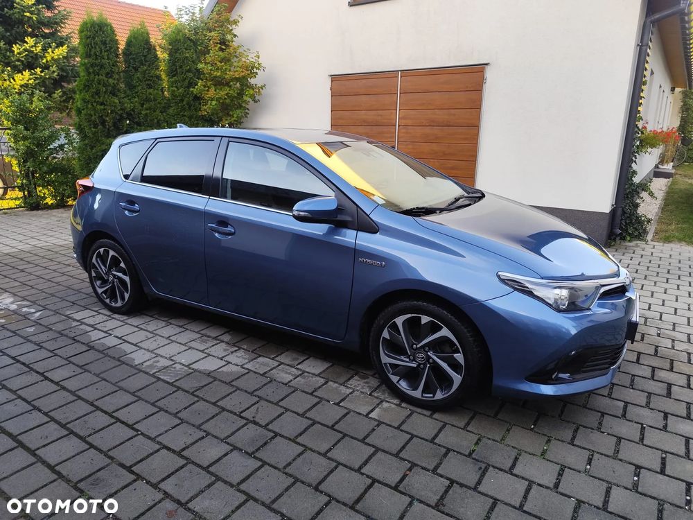 Toyota Auris 1.8 HSD Luna - 2