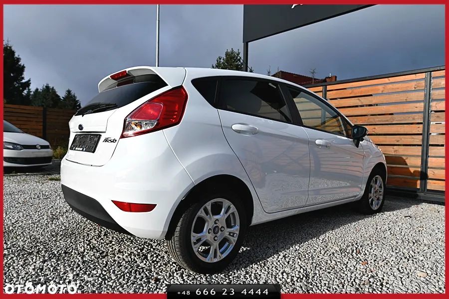 Ford Fiesta 1.0 EcoBoost Titanium - 12