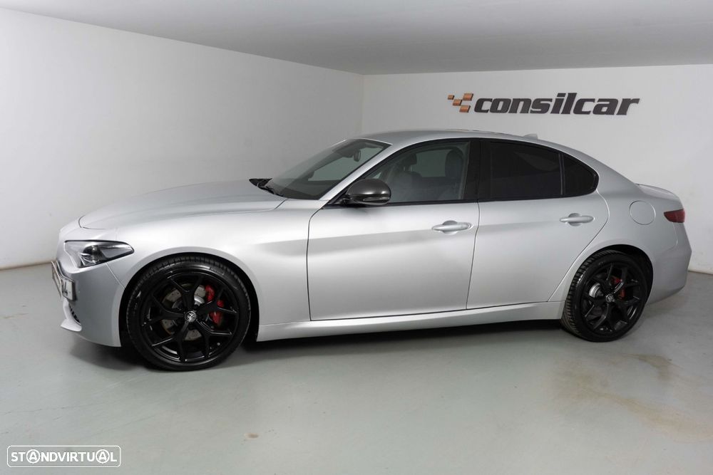 Alfa Romeo Giulia 2.2 D Super AT8 - 7