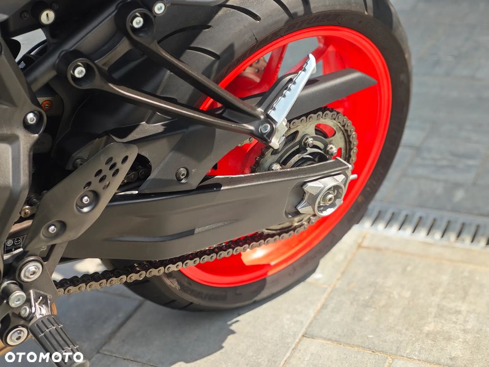 Yamaha MT - 19
