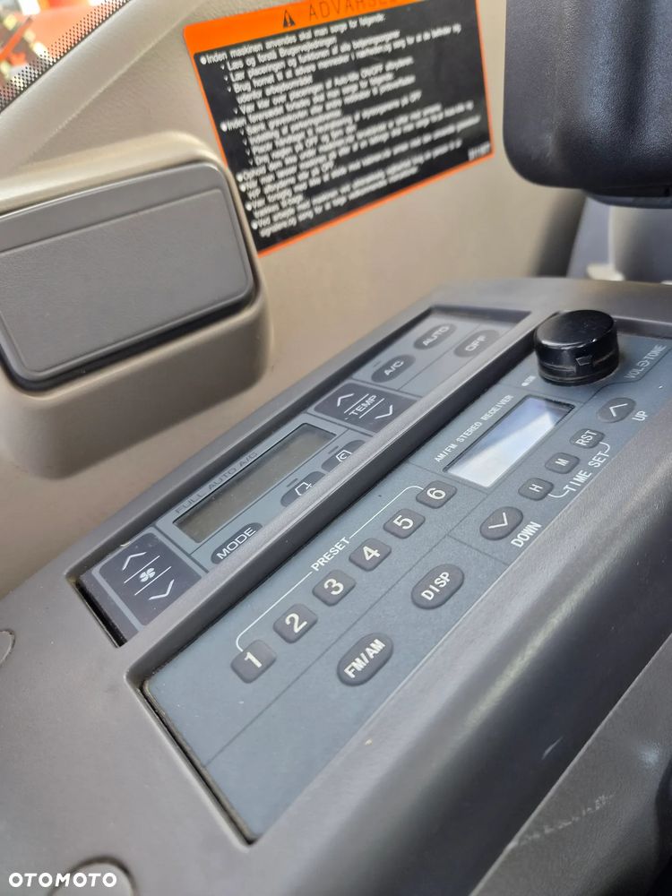 Hitachi ZX170W-3 - 23