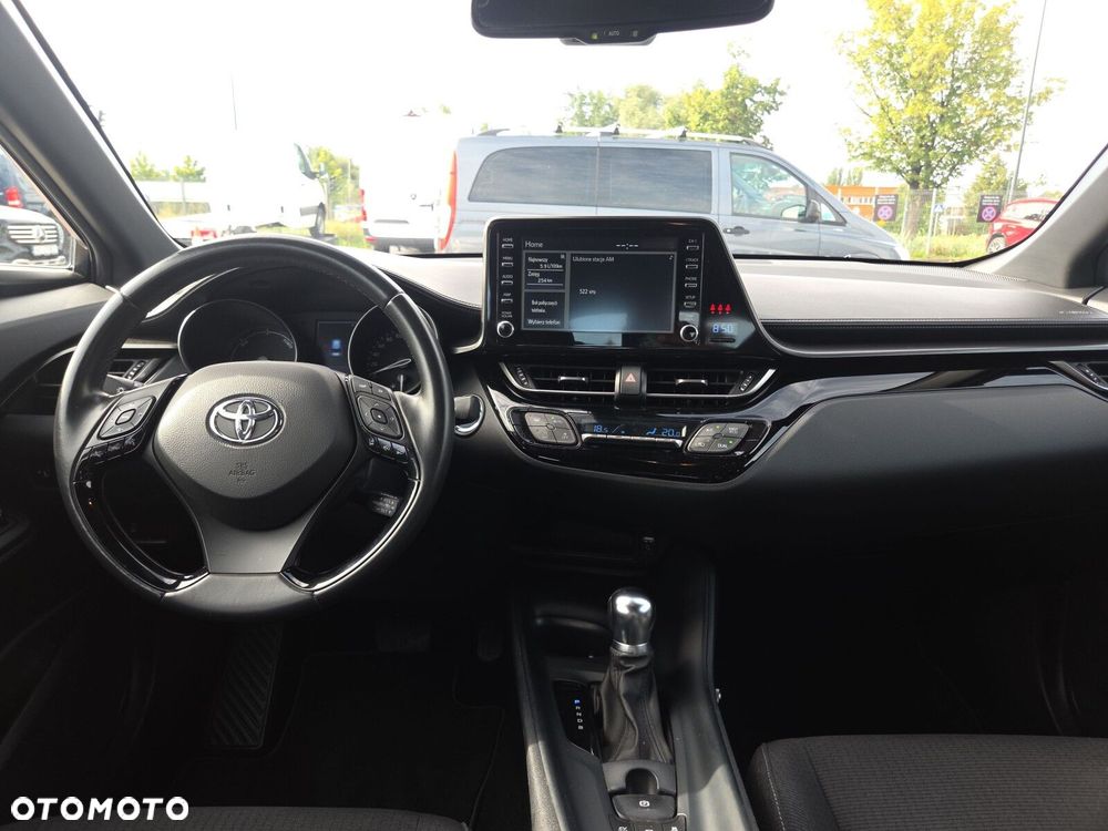 Toyota C-HR - 12