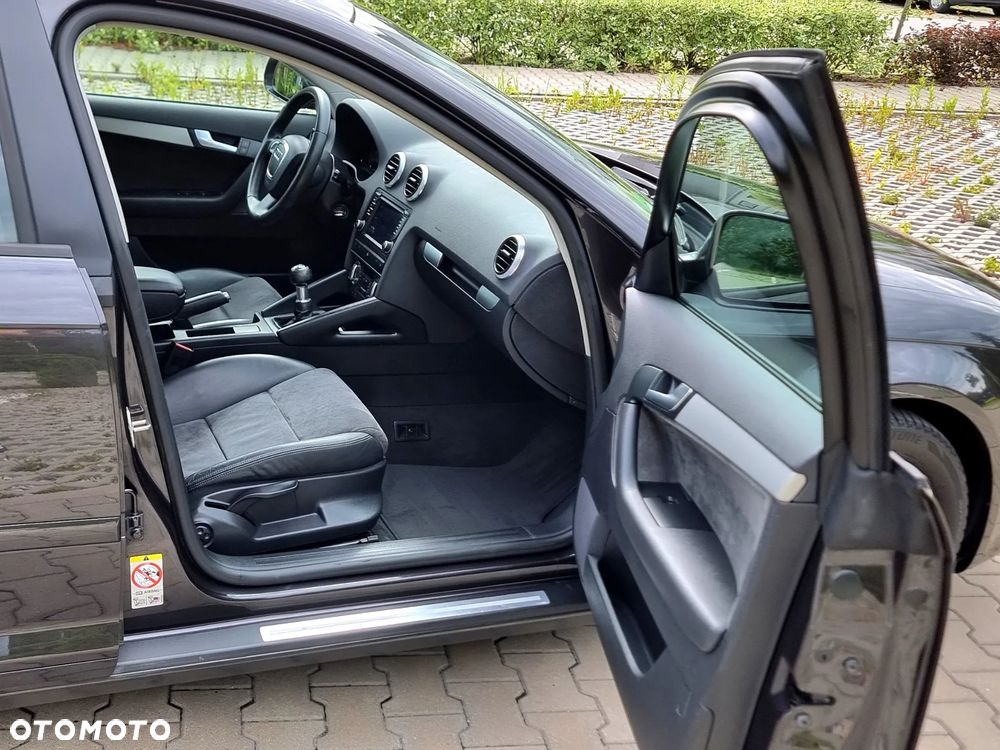 Audi A3 Sportback - 9