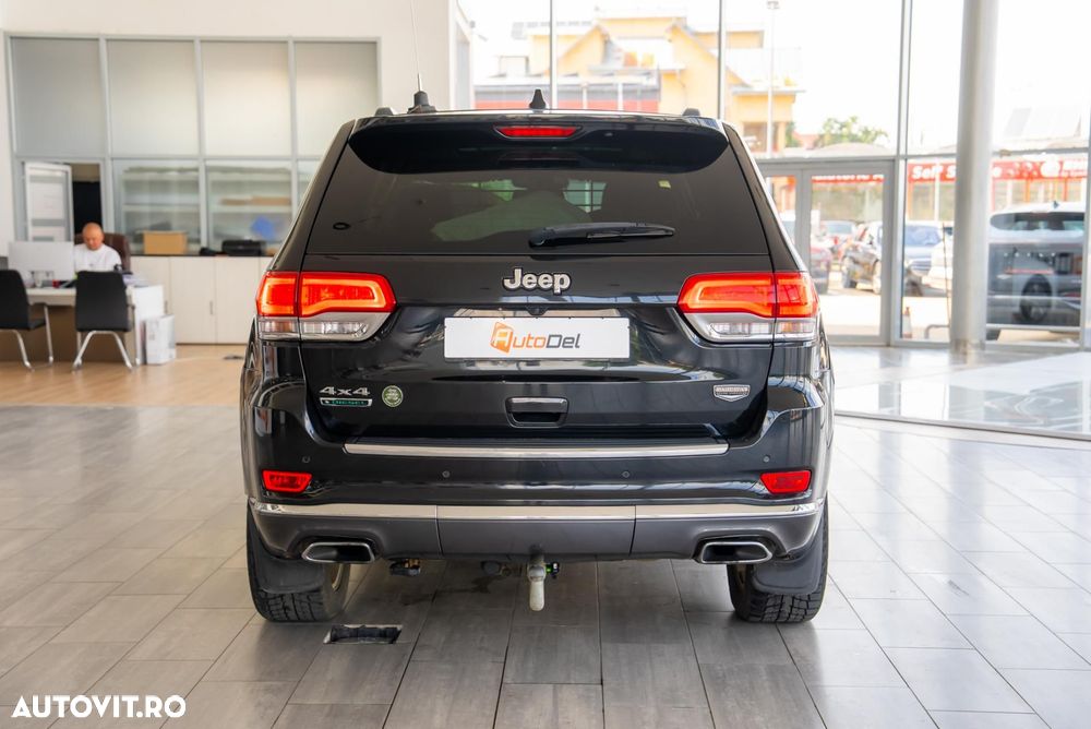 Jeep Grand Cherokee - 8