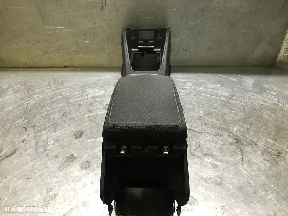 CONSOLA CENTRAL COM APOIO DE BRAÇO RENAULT MEGANE III 08-16 - 3