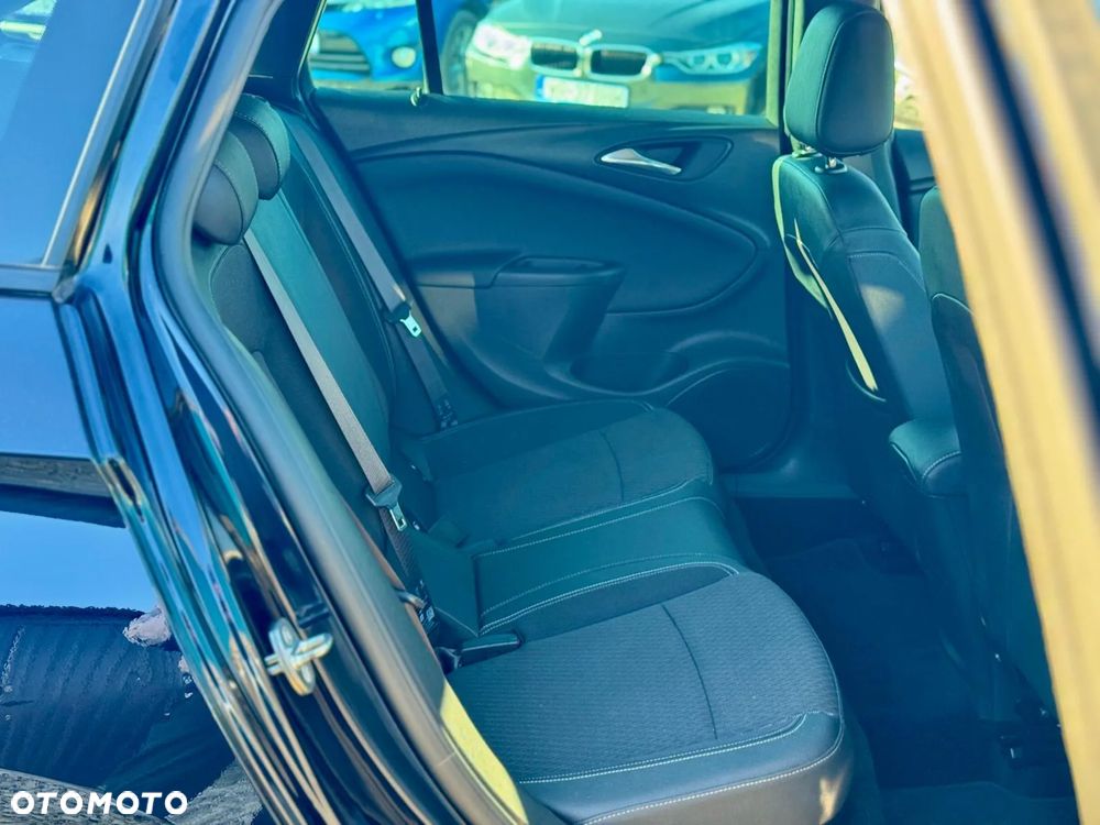 Opel Astra 1.4 Turbo Sports Tourer Innovation - 34