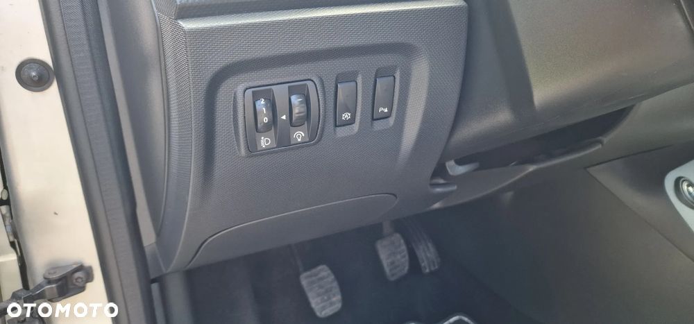 Renault Captur ENERGY dCi 90 Start&Stop Luxe - 19