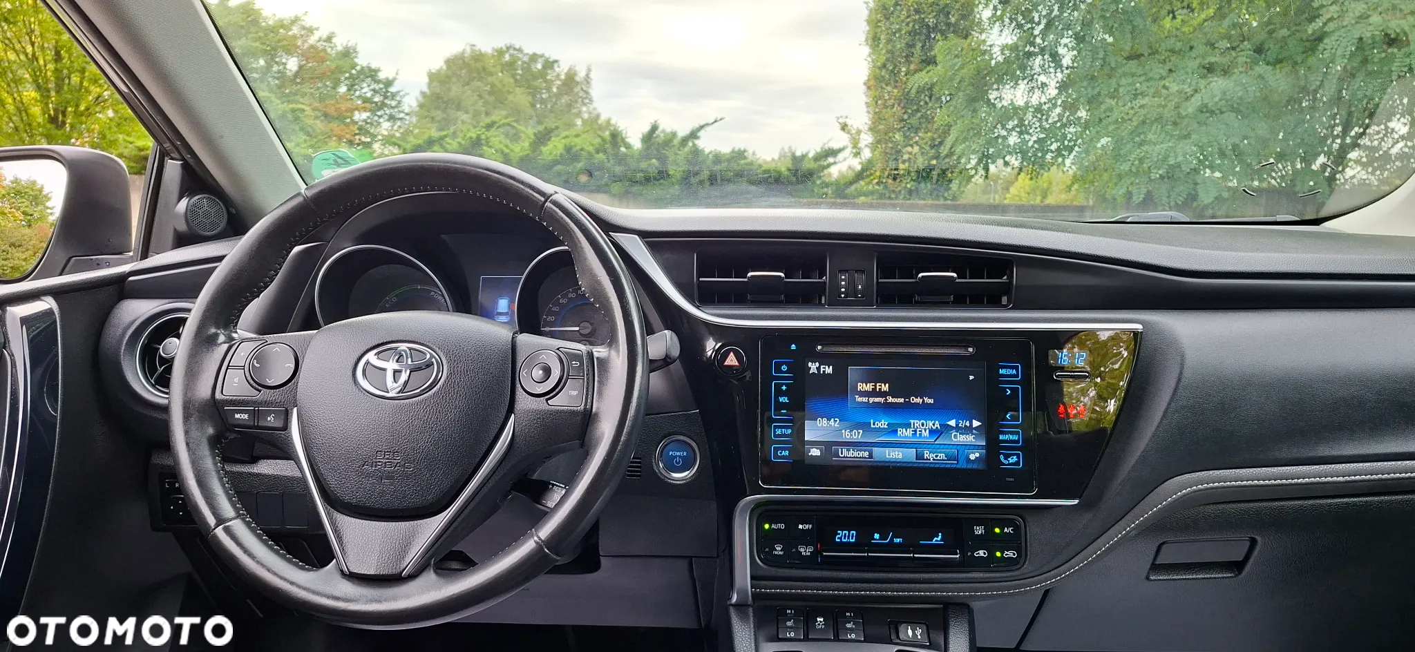 Toyota Auris 1.8 VVT-i Hybrid Automatik Touring Sports Executive - 24