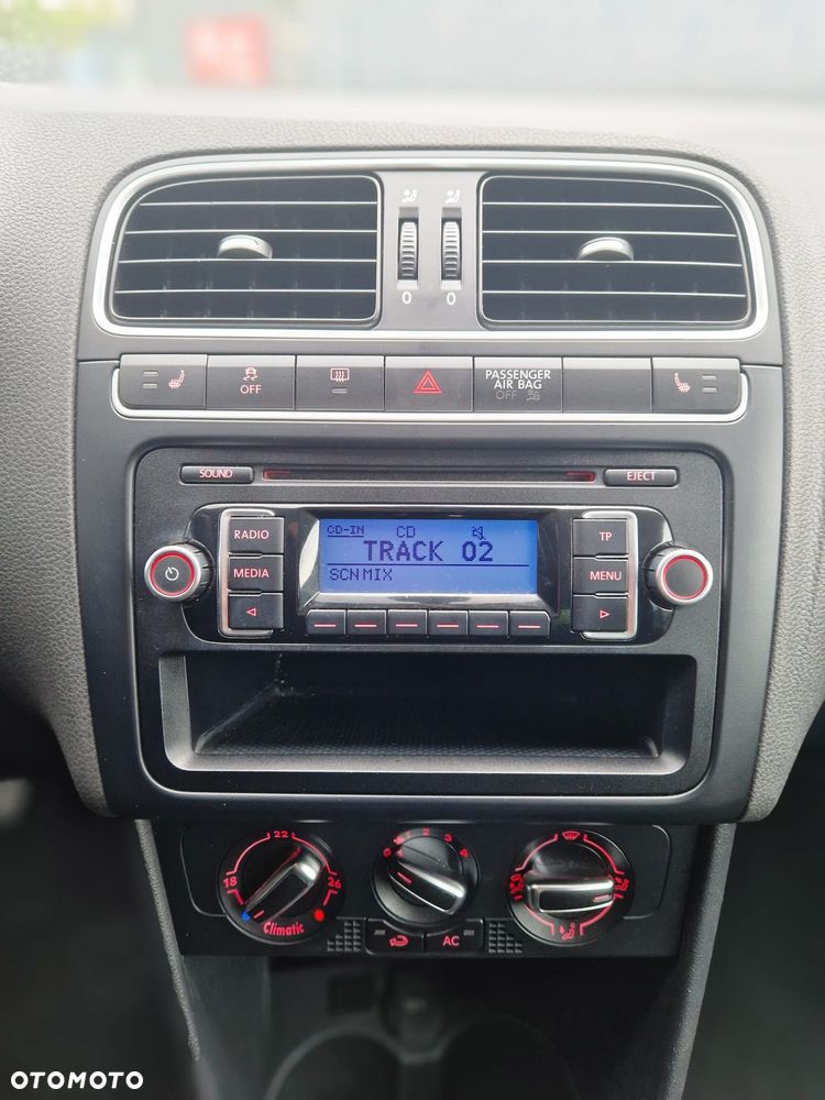 Volkswagen Polo 1.2 Blue Motion Technology Team - 28
