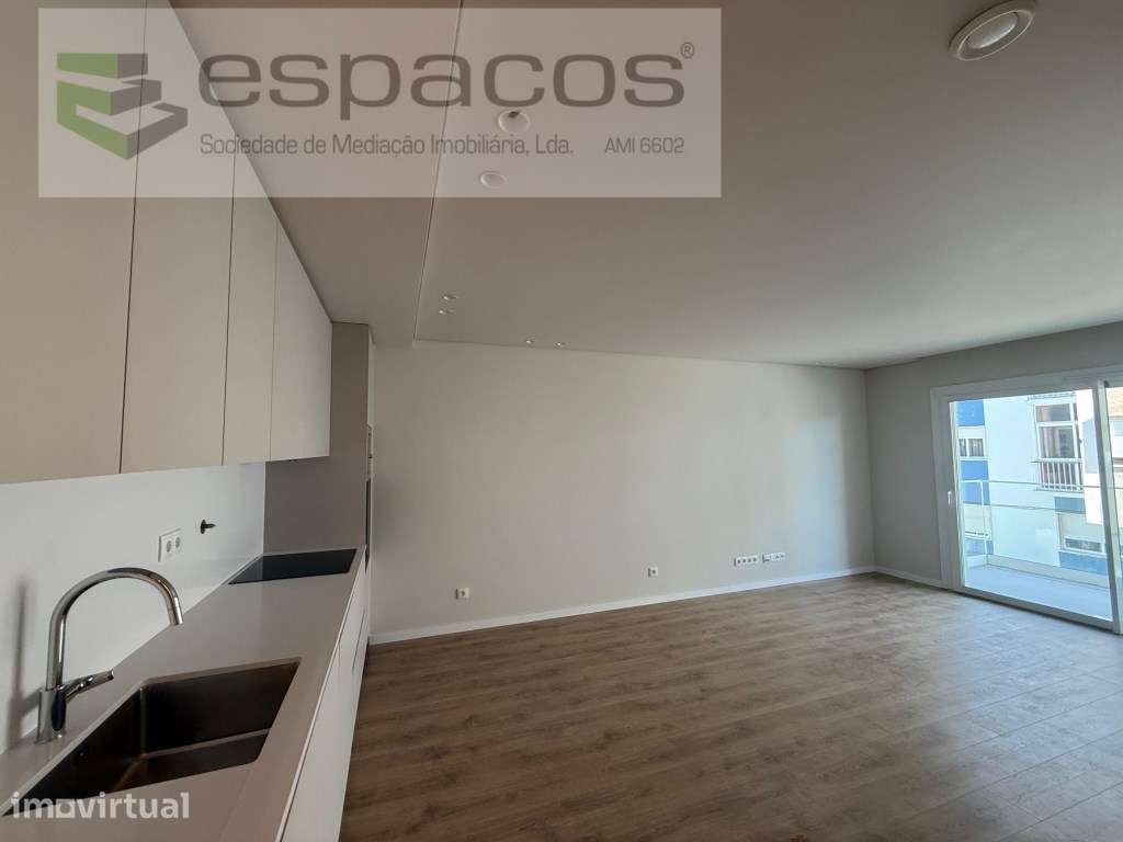 Novo empreendimento - T2 Novo com varanda e Lugar de Garagem| Santa... - Grande imagem: 2/16