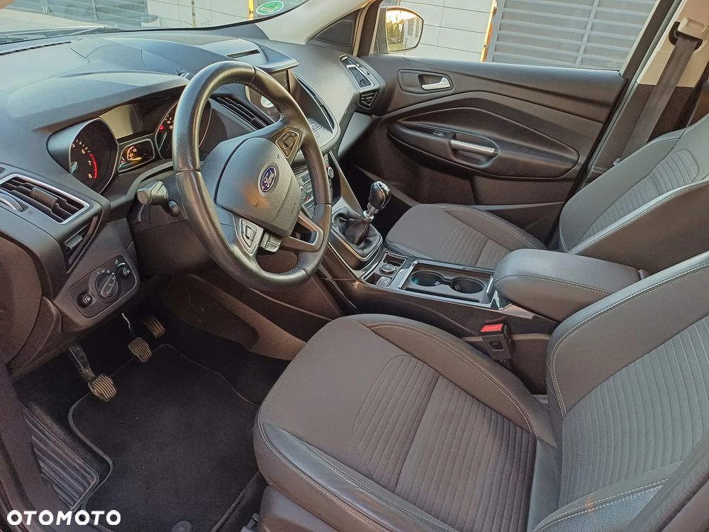 Ford Kuga - 7