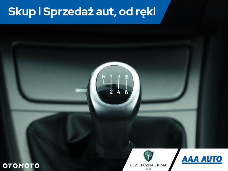 BMW Seria 1 - 15
