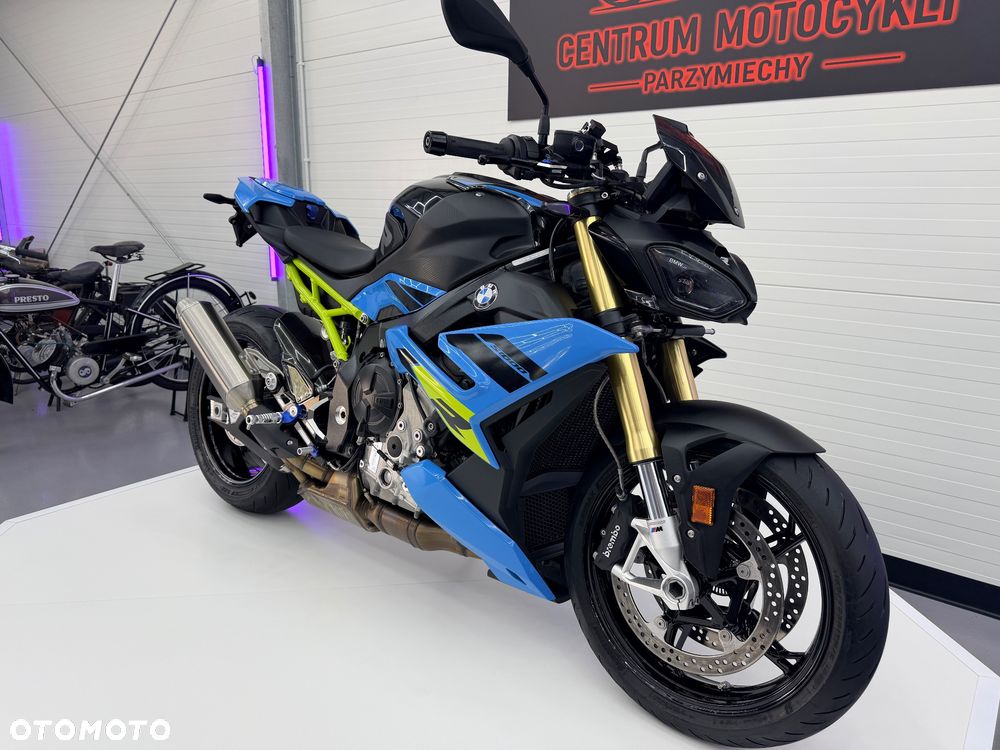 BMW R - 4
