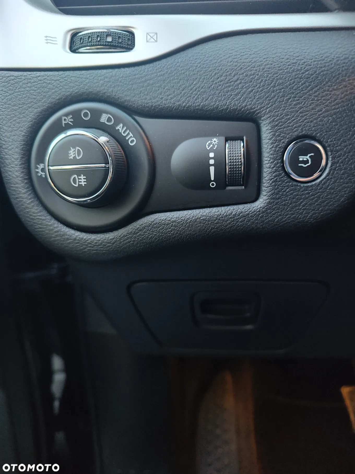 Jeep Cherokee 2.2 Multijet Active Drive I Automatik Overland - 27